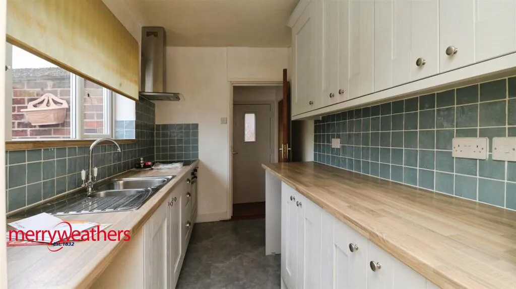 3 bed Semi-Detached