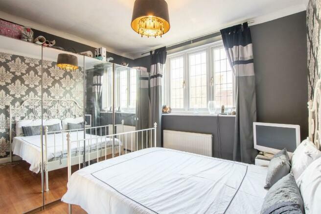 4 bed Detached