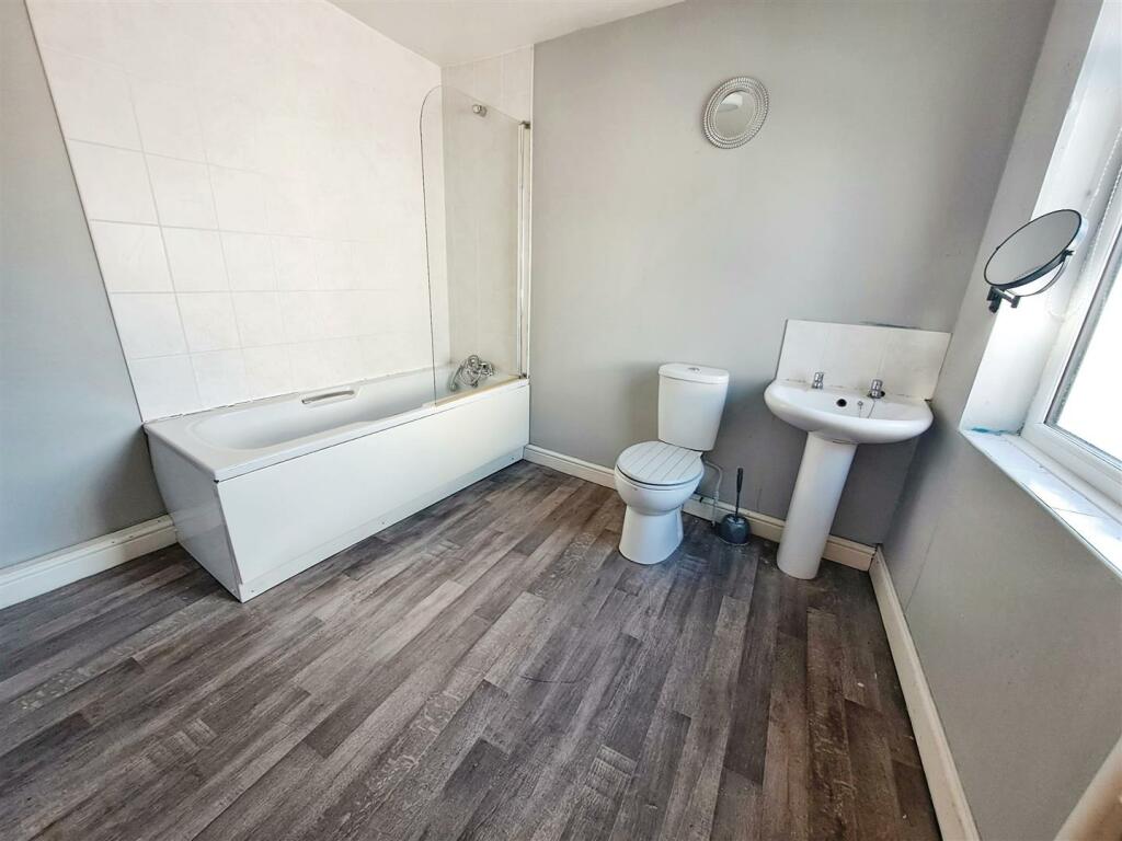 2 bed Terraced