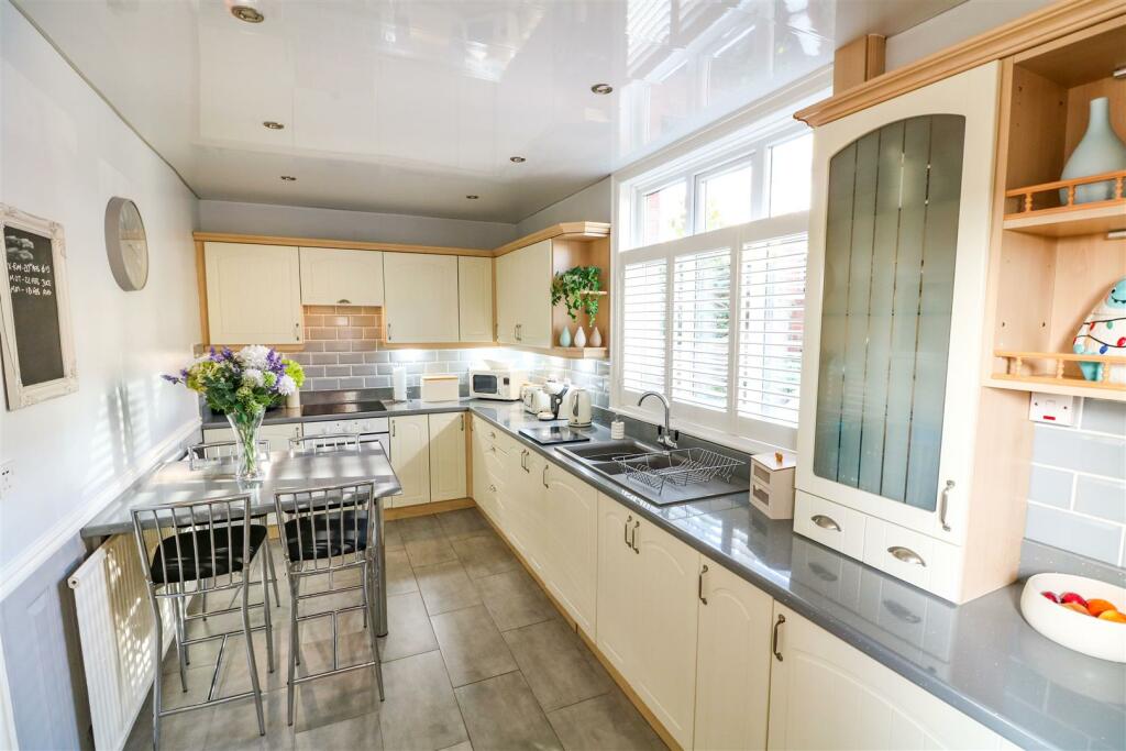 3 bed Semi-Detached