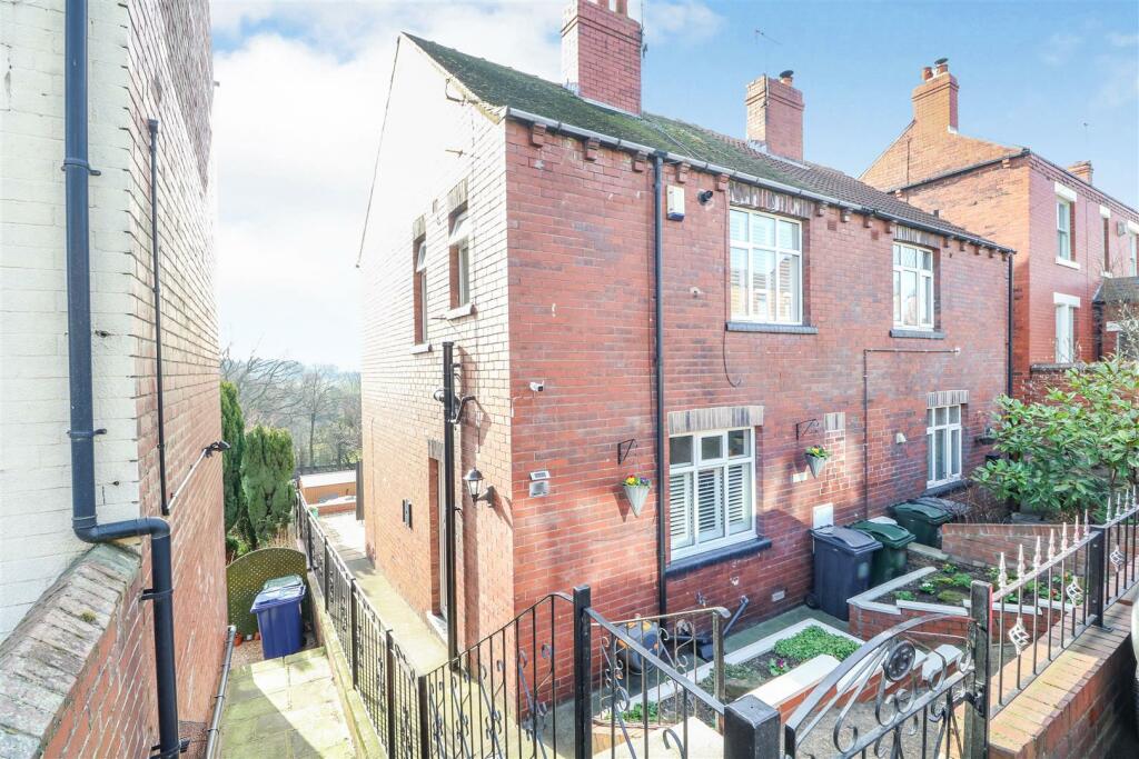 3 bed Semi-Detached