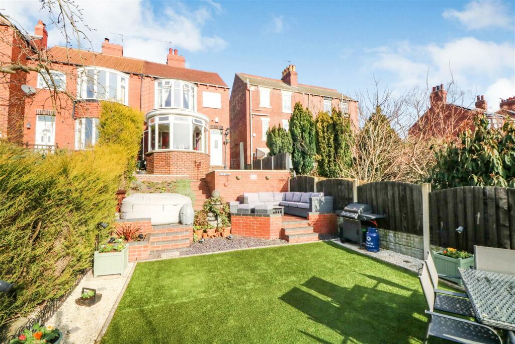 3 bed Semi-Detached