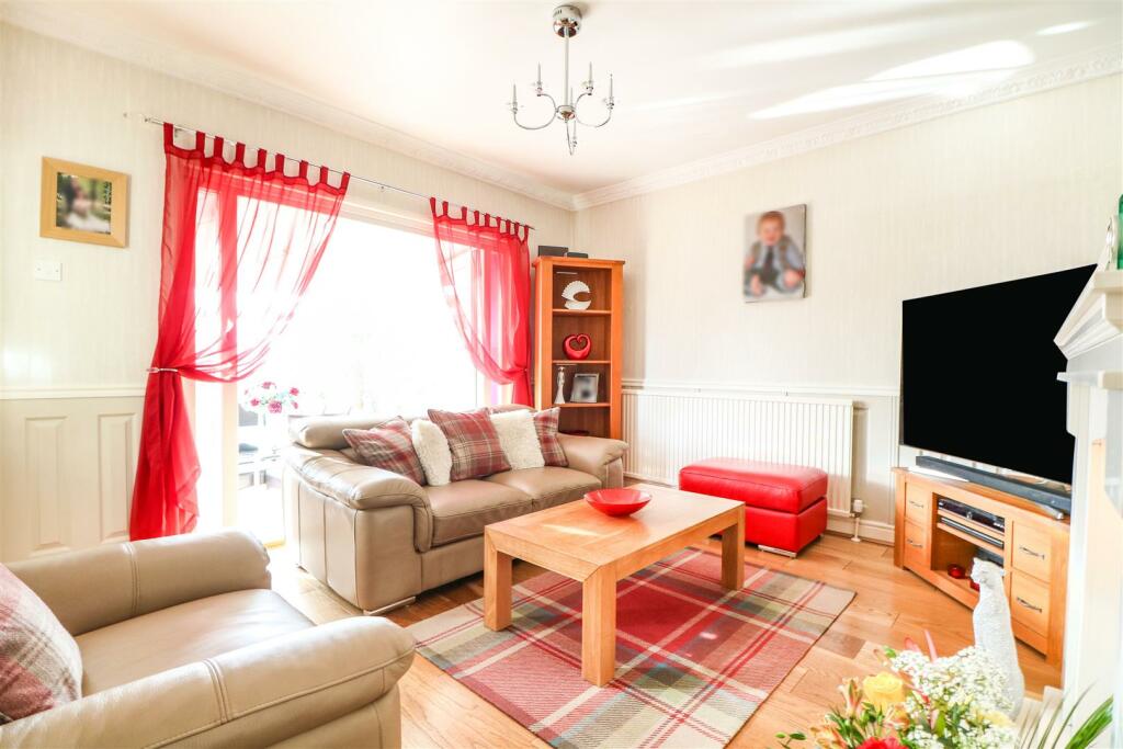 3 bed Semi-Detached