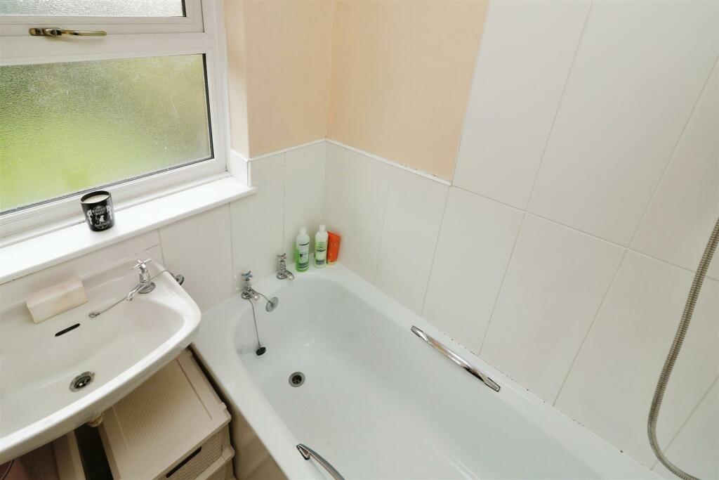 3 bed Semi-Detached