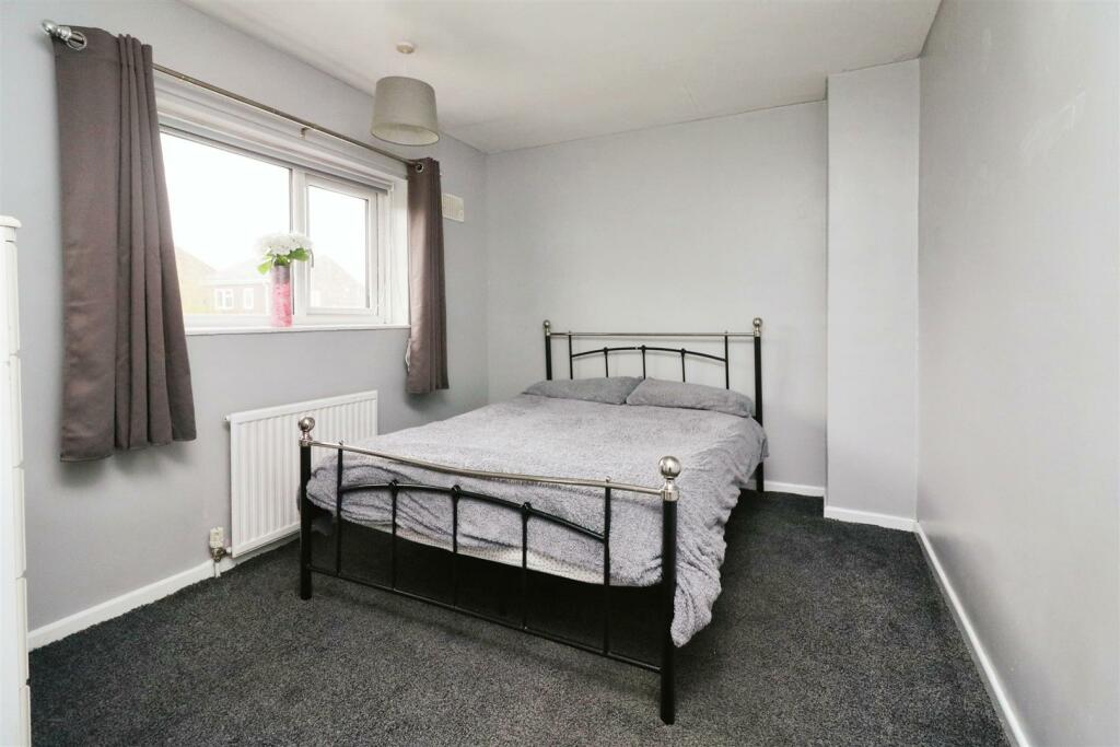 3 bed Semi-Detached