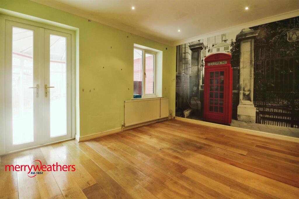 3 bed Semi-Detached