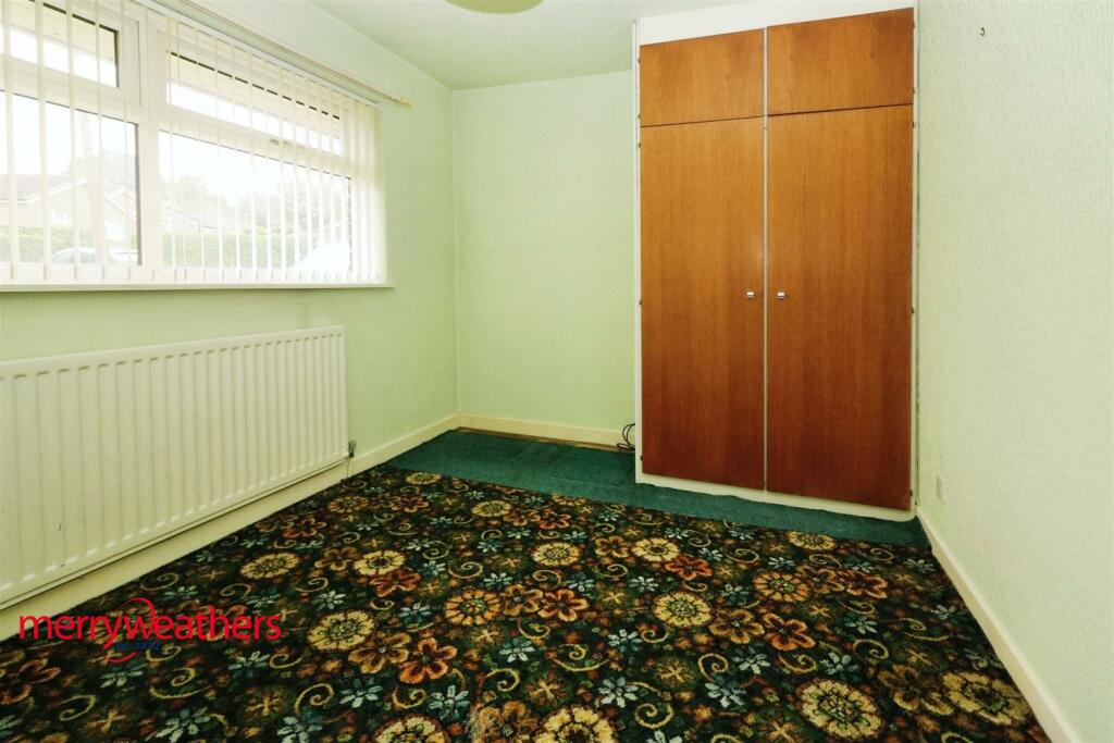 4 bed Detached Bungalow