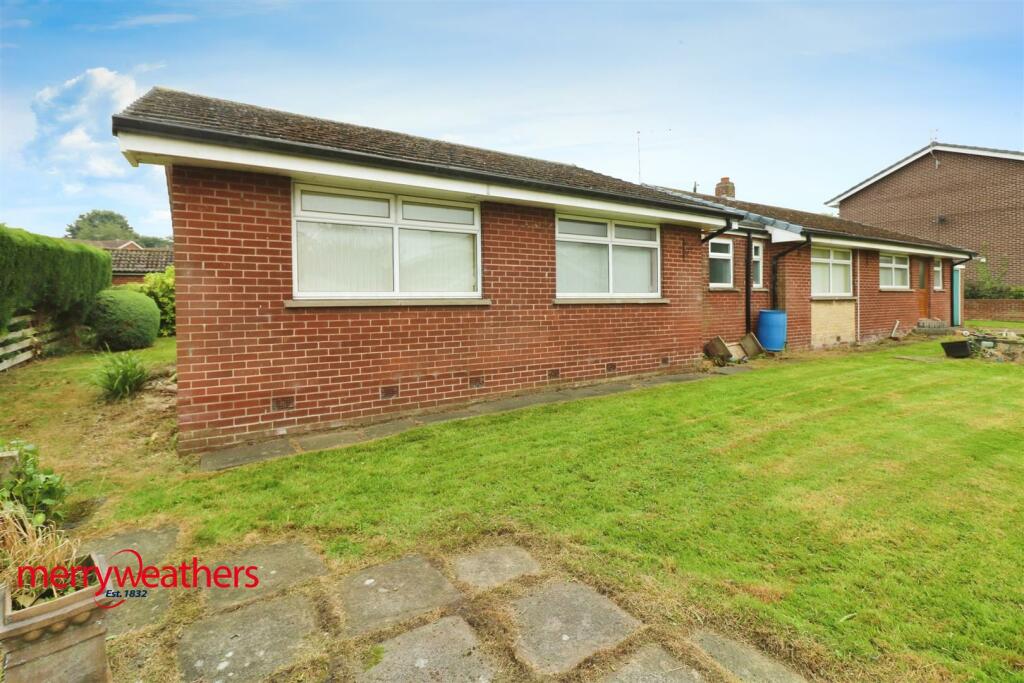 4 bed Detached Bungalow