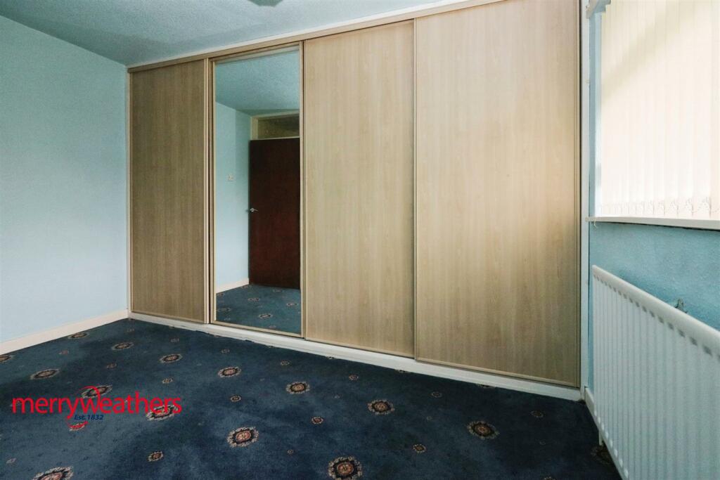 4 bed Detached Bungalow