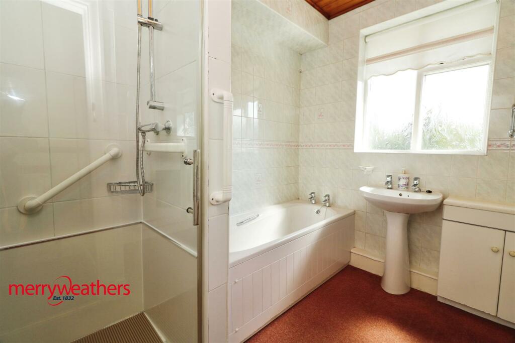3 bed Semi-Detached