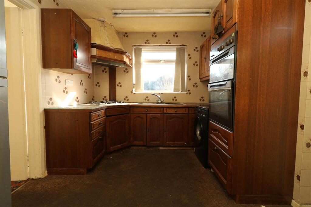 3 bed Semi-Detached