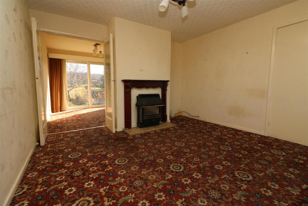 3 bed Semi-Detached
