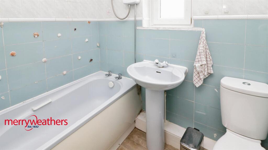 2 bed Semi-Detached