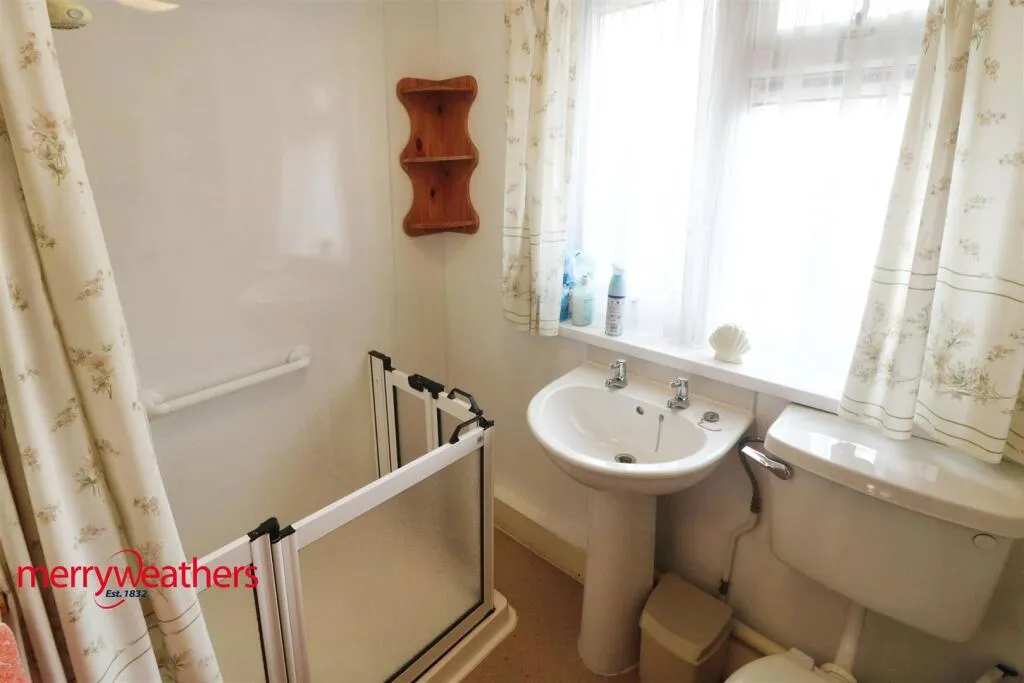 3 bed Semi-Detached
