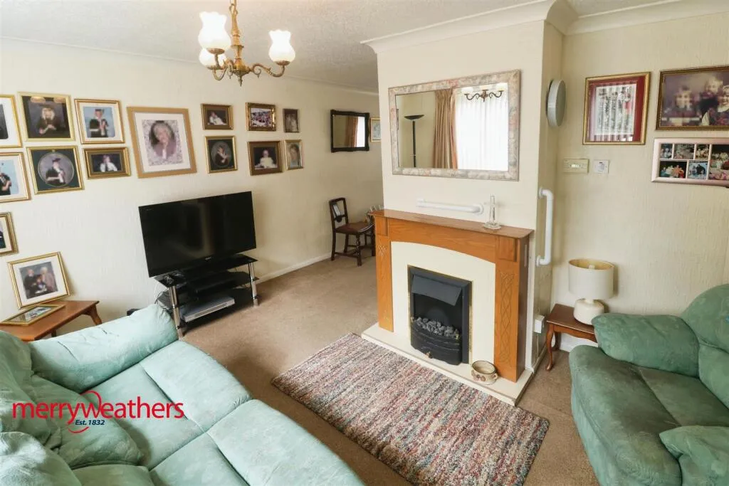 3 bed Semi-Detached