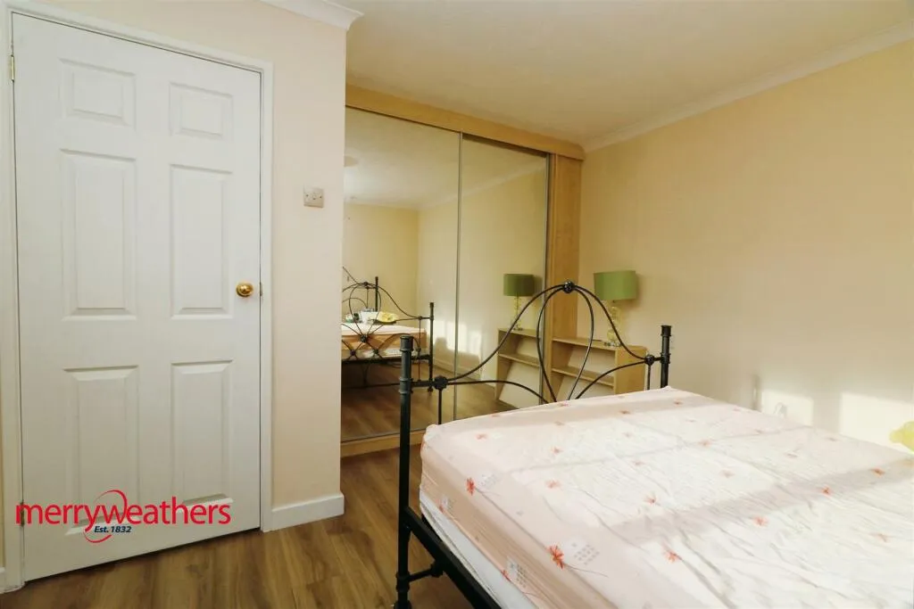 4 bed Detached
