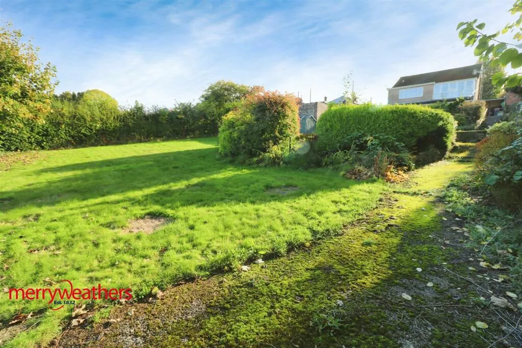 4 bed Detached