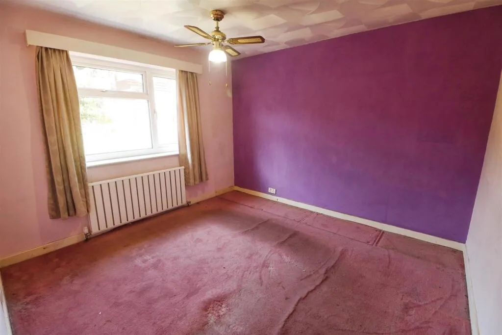 2 bed Semi-Detached Bungalow