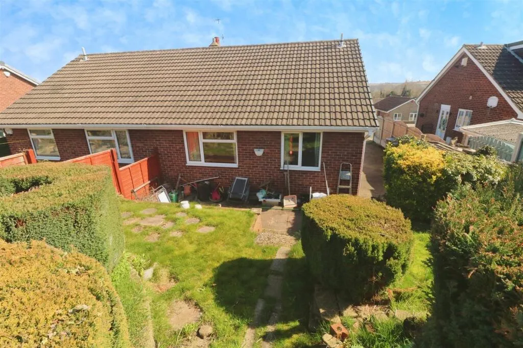 2 bed Semi-Detached Bungalow