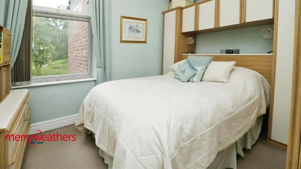 2 bed Terraced