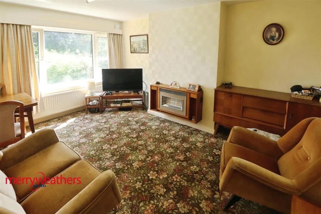 3 bed Semi-Detached