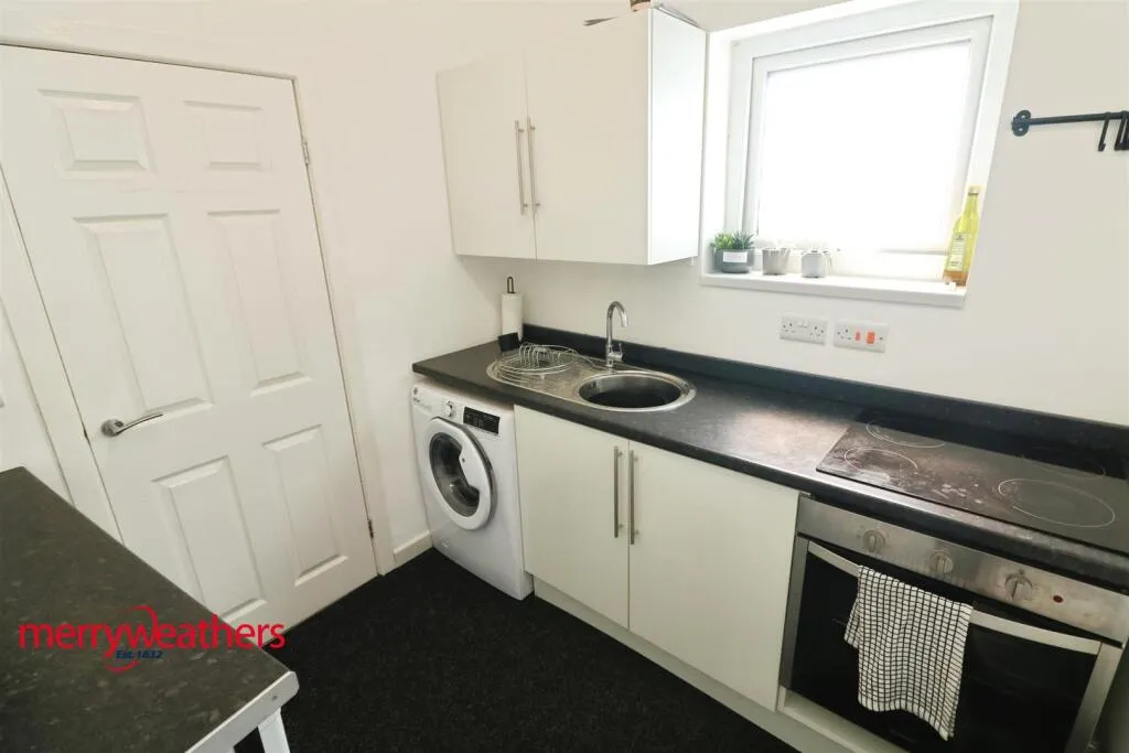 1 bed Shop