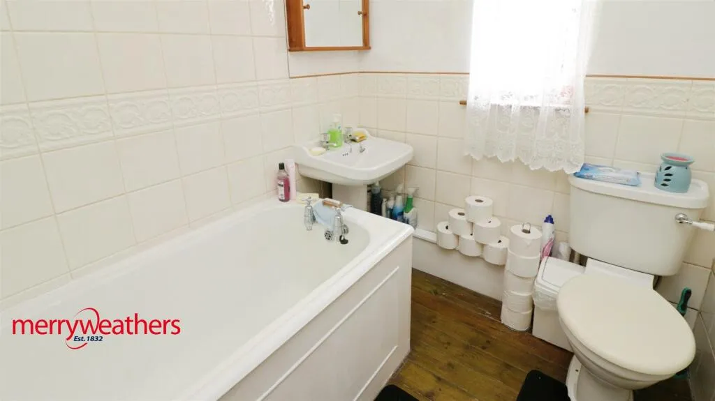 3 bed Semi-Detached