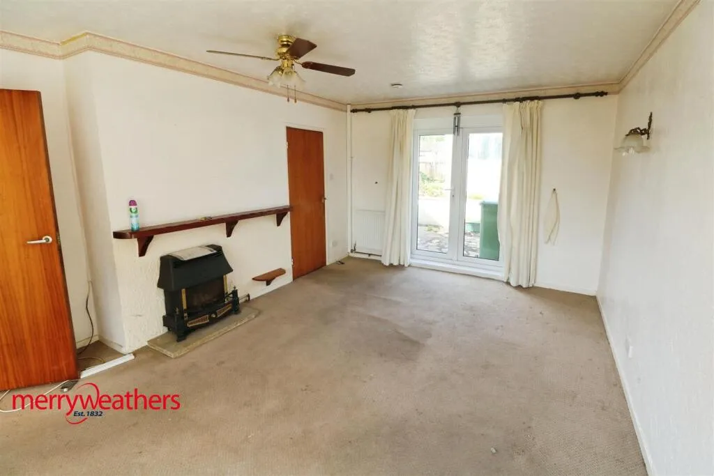 2 bed Semi-Detached