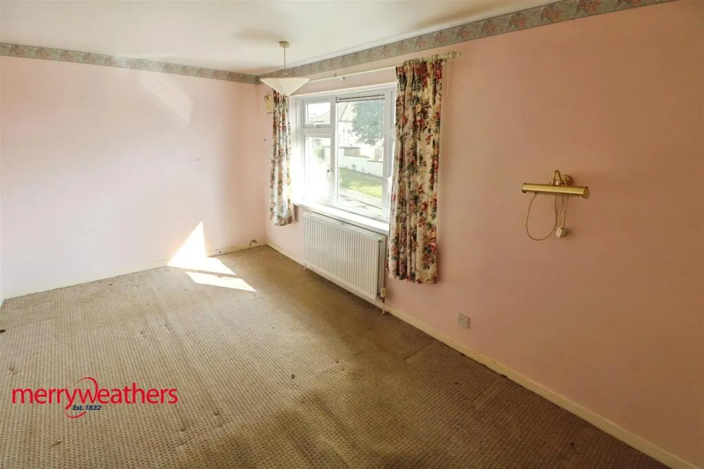 2 bed Semi-Detached