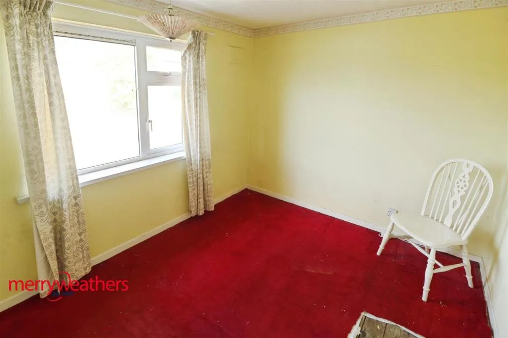 2 bed Semi-Detached