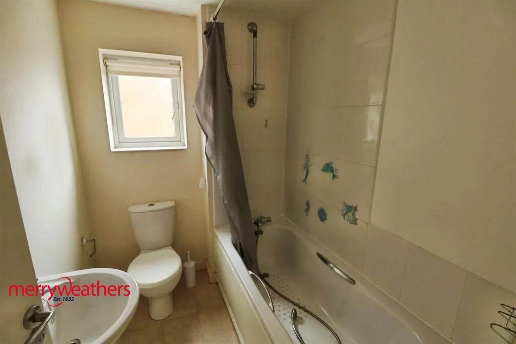 3 bed Semi-Detached