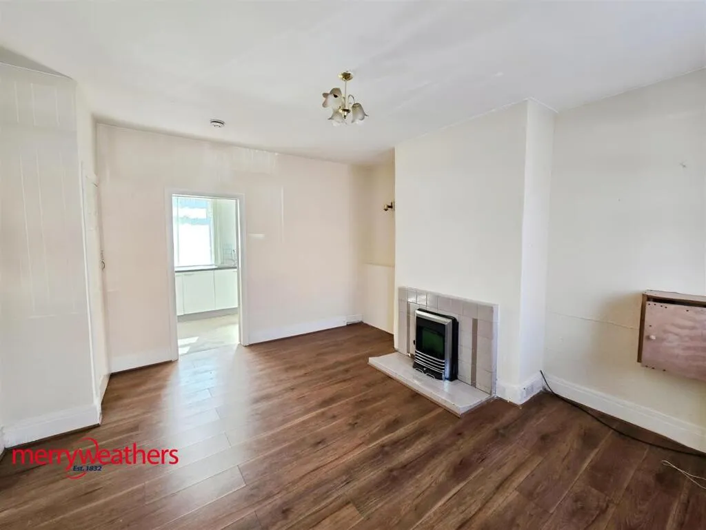 2 bed Semi-Detached