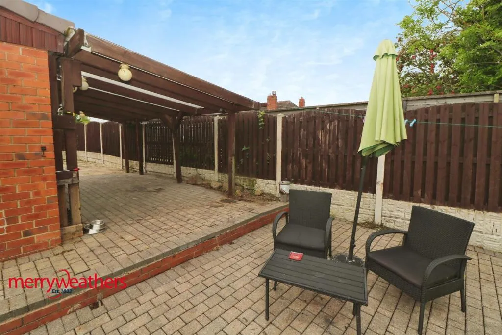 4 bed Detached Bungalow