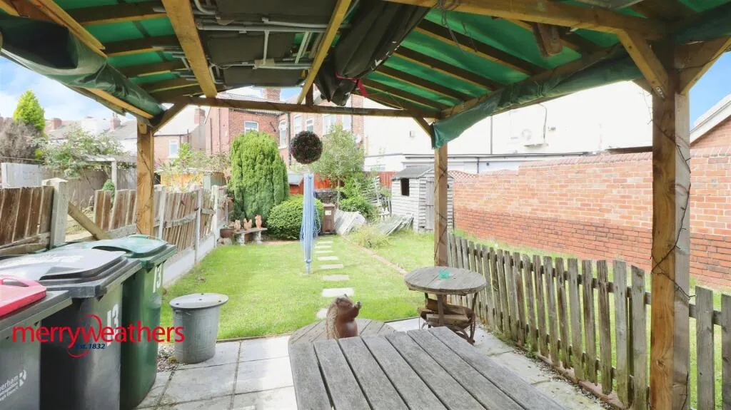 2 bed Terraced