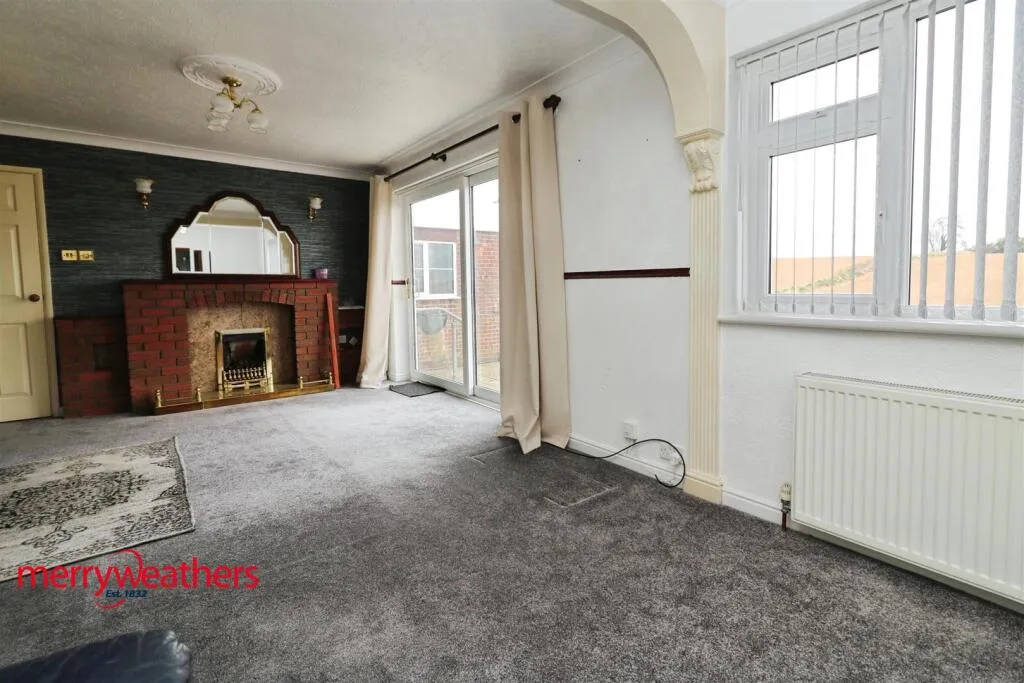 2 bed Detached Bungalow