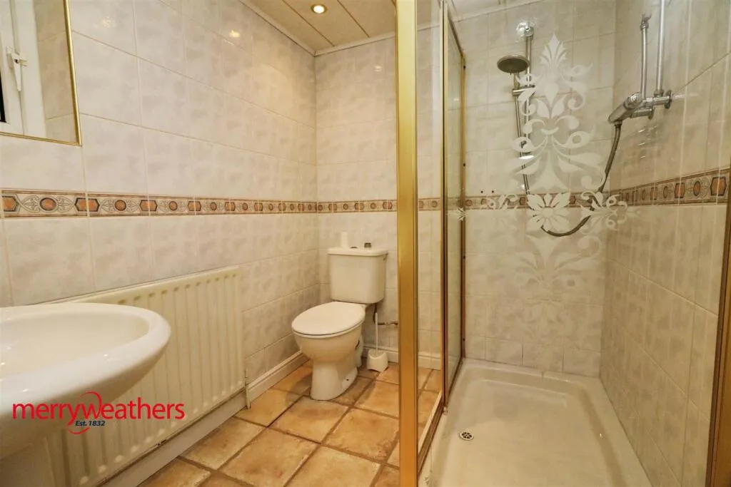 2 bed Detached Bungalow