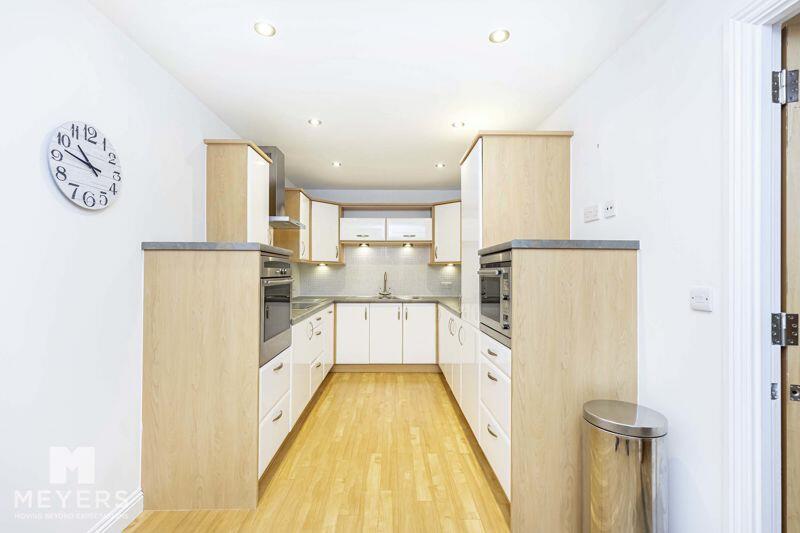 2 bed Apartment