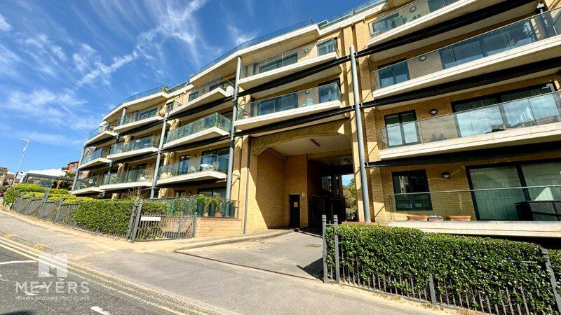 2 bed Apartment