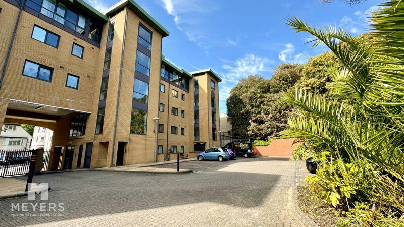 2 bed Apartment