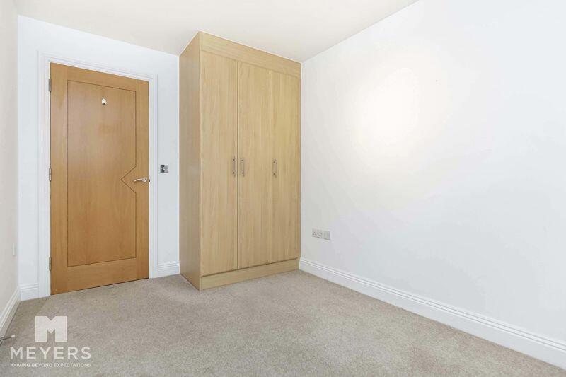 2 bed Apartment