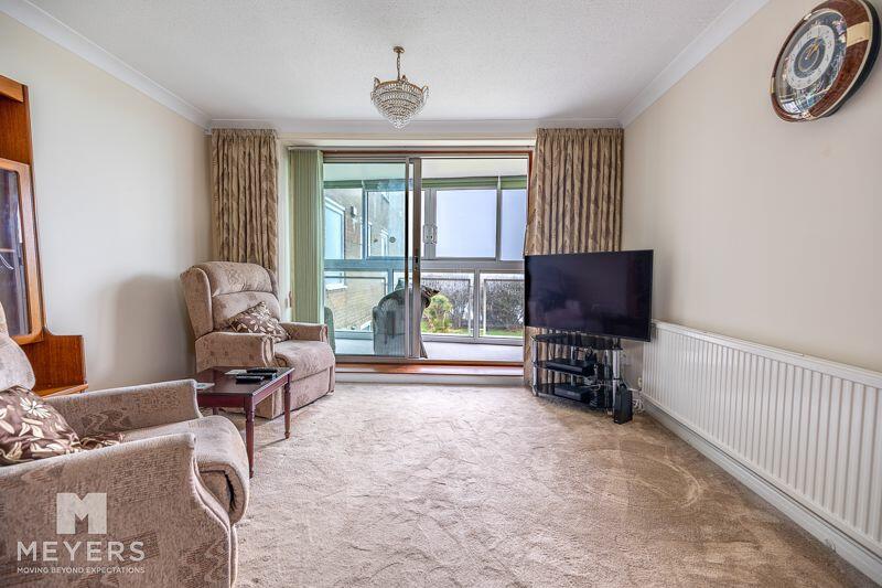 3 bed Apartment