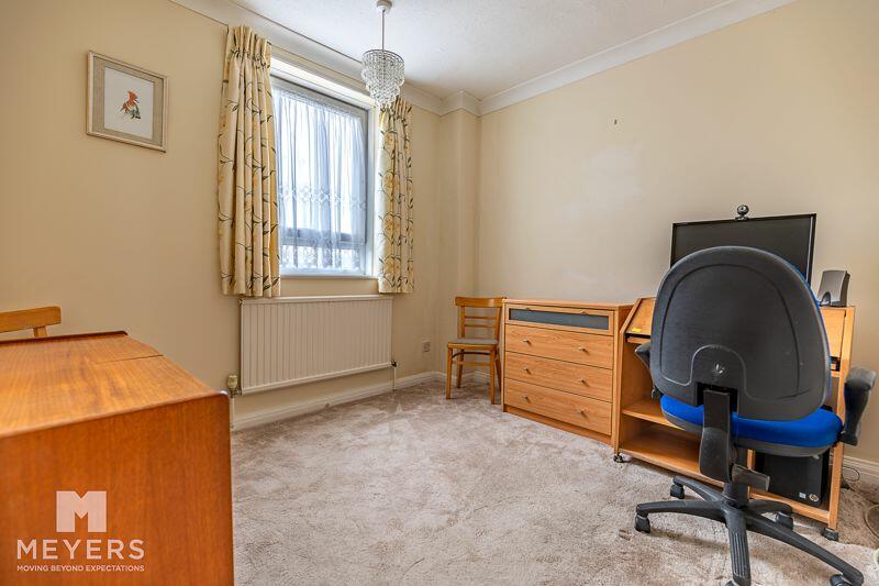 3 bed Apartment