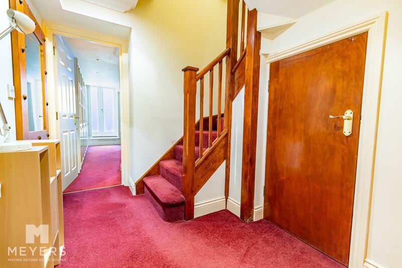 1 bed Ground Flat