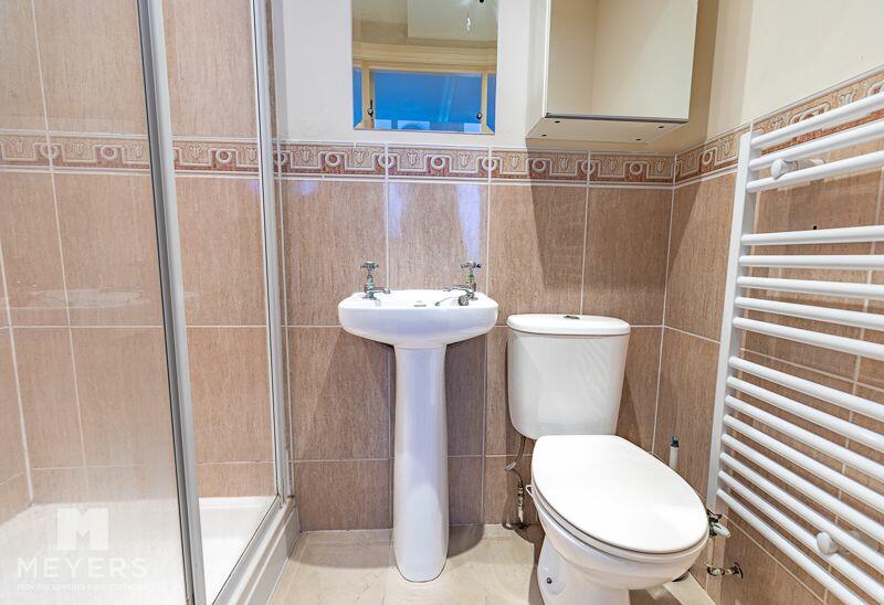 1 bed Ground Flat