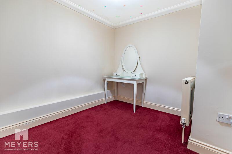 1 bed Ground Flat