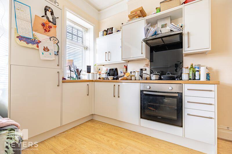 2 bed Apartment