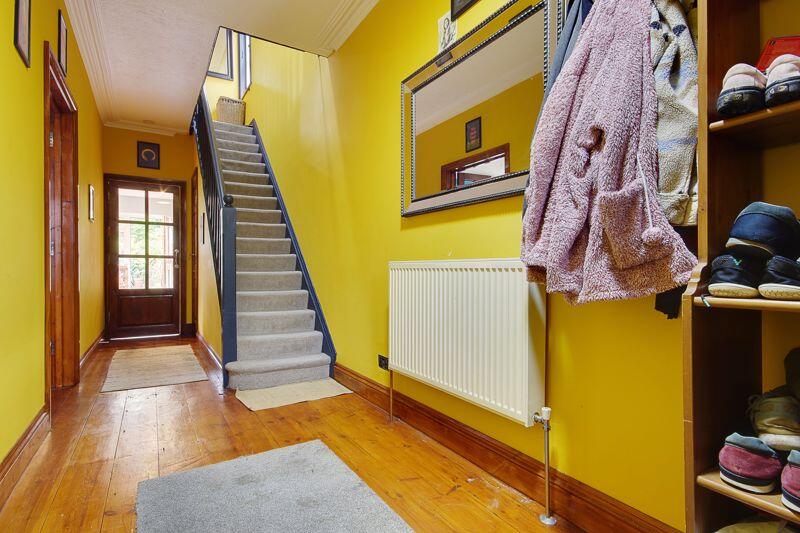 4 bed Detached