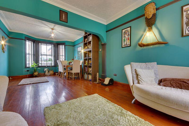 4 bed Detached