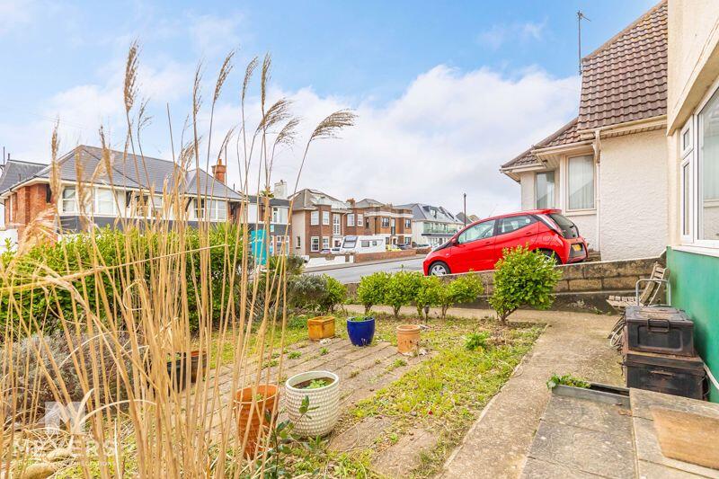 5 bed Apartment