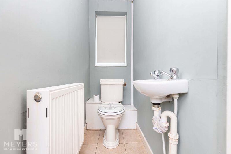 3 bed End of Terrace